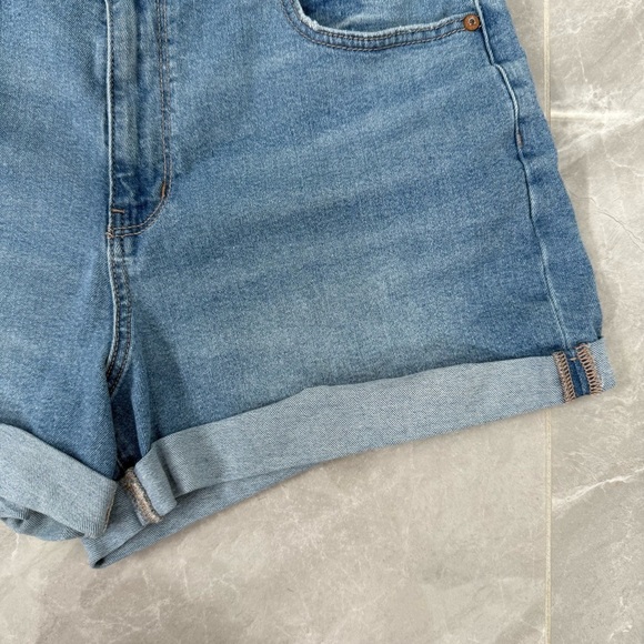 Women’s American Eagle Stretch Mom Short Denim Jean Shorts Plus Size 16 - Picture 6 of 14